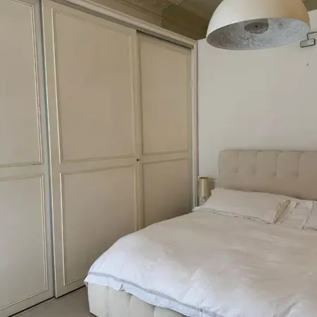 Appartamento De 220 M2 à 50 M Des Champs-elysees Parigi